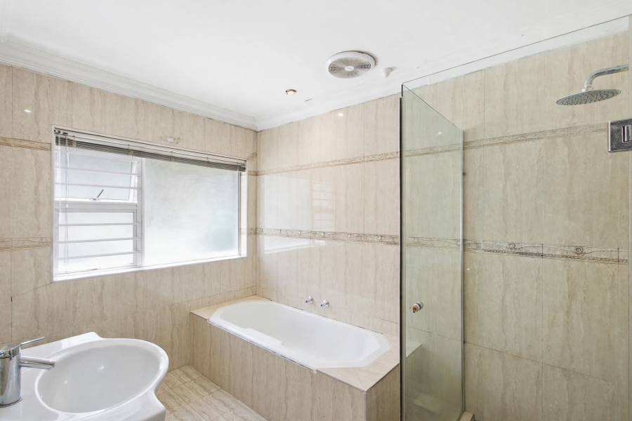 5 Bedroom Property for Sale in Fisher Haven Western Cape